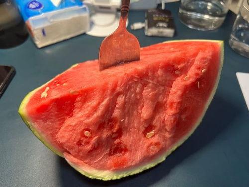 有人喝醉吃瓜拉稀,警惕夏日饮食安全