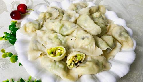 吃小瓜鸡蛋饺子,家常美味，暖胃又暖心