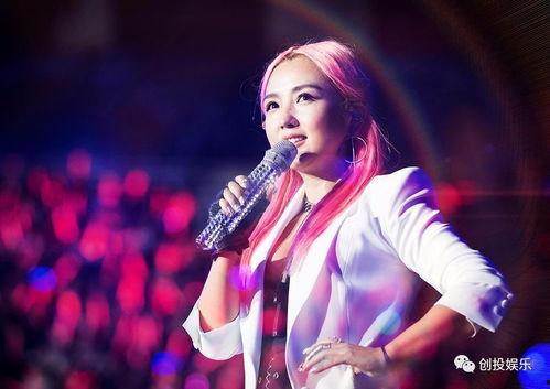 吃瓜群众何洁是谁,从歌手到辣妈的蜕变之路