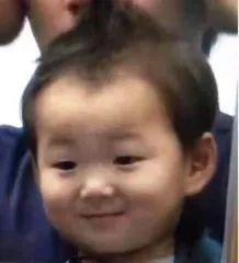 萌娃吃瓜表情,萌态十足，萌化人心