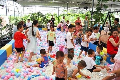 喷水娃兰州城市学院吃瓜