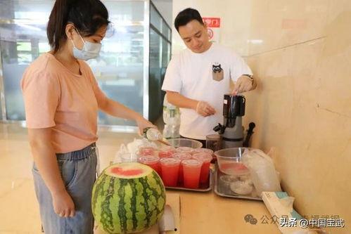 济南语文老师吃瓜事件,网络舆论下的教育反思