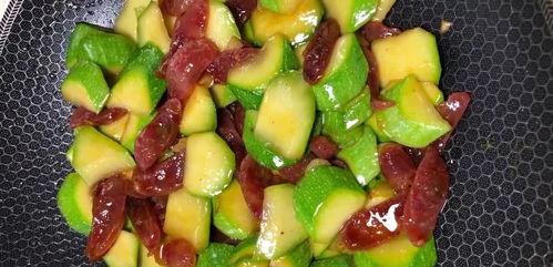 角瓜香肠怎么吃,创意烹饪指南