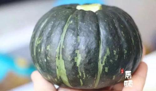 儿童吃贝贝瓜